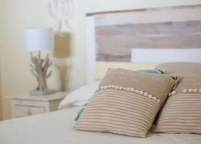 לינה וארוחת בוקר Dei Ginepri גאליפולי