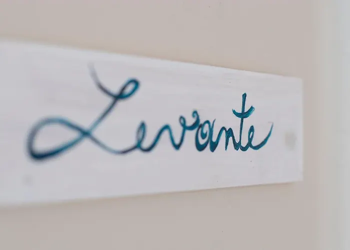 לינה וארוחת בוקר Dei Ginepri גאליפולי