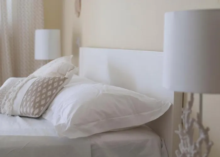 לינה וארוחת בוקר Dei Ginepri גאליפולי