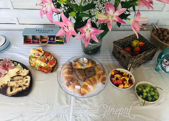 Dei Ginepri לינה וארוחת בוקר